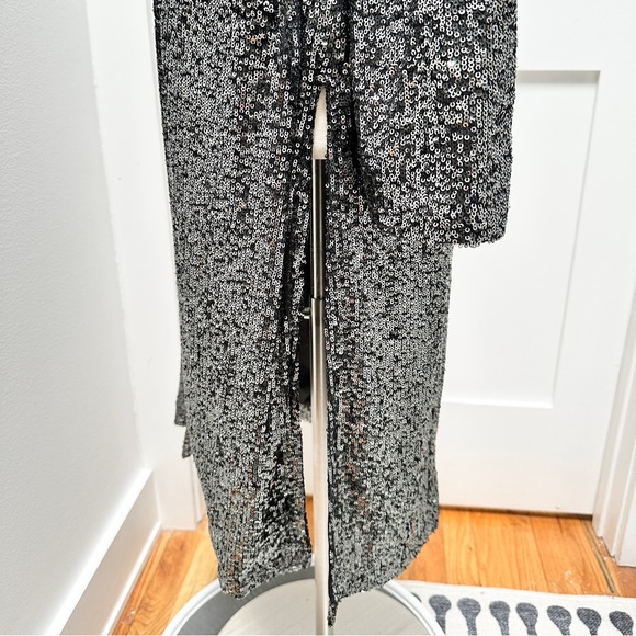 STEVE MADDEN Show Stopper Sequin Duster in Small - Picture 7 of 16